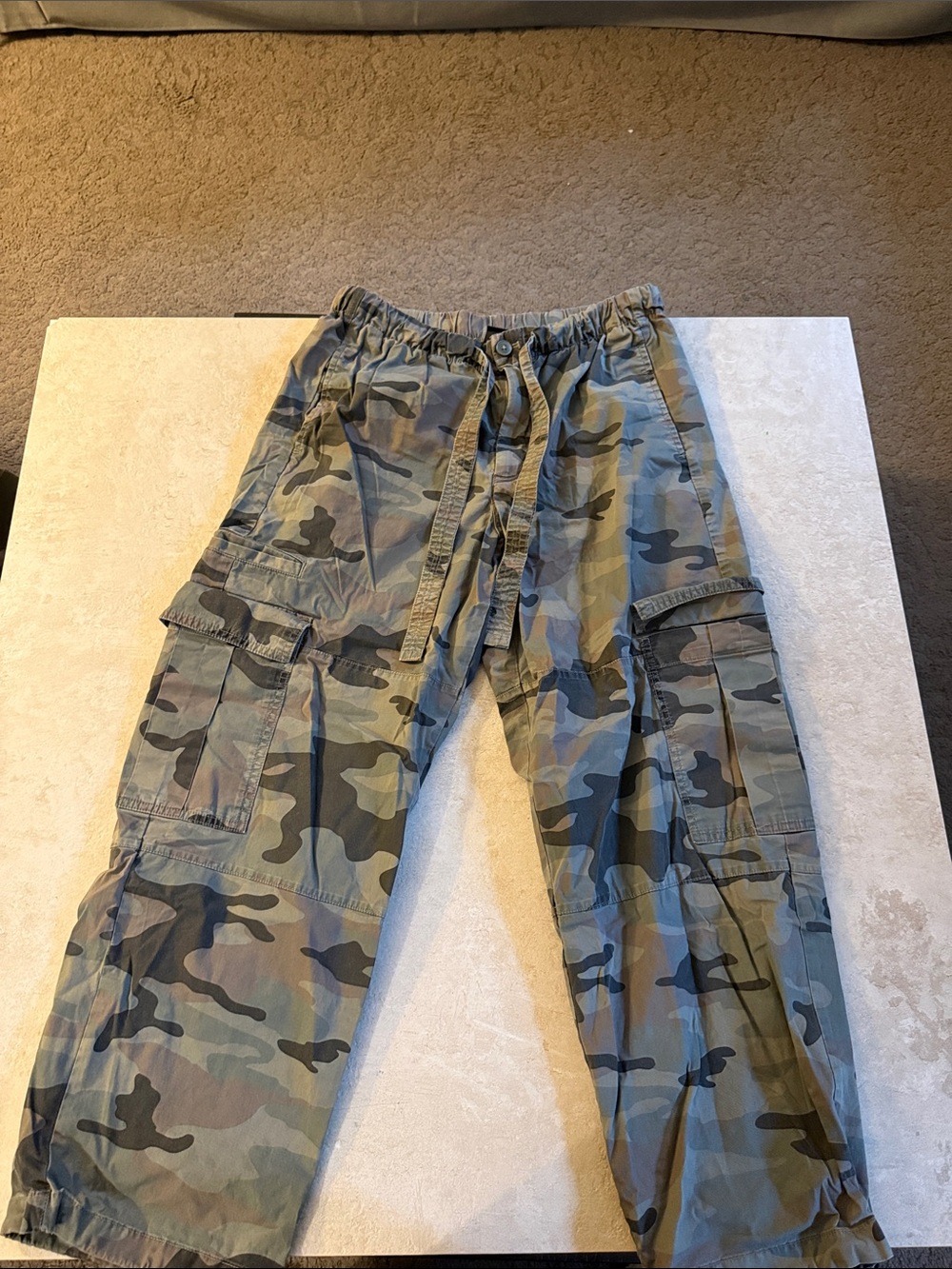 GAP Womens Camouflage Cargo Pants - Green/Brown size medium Petite